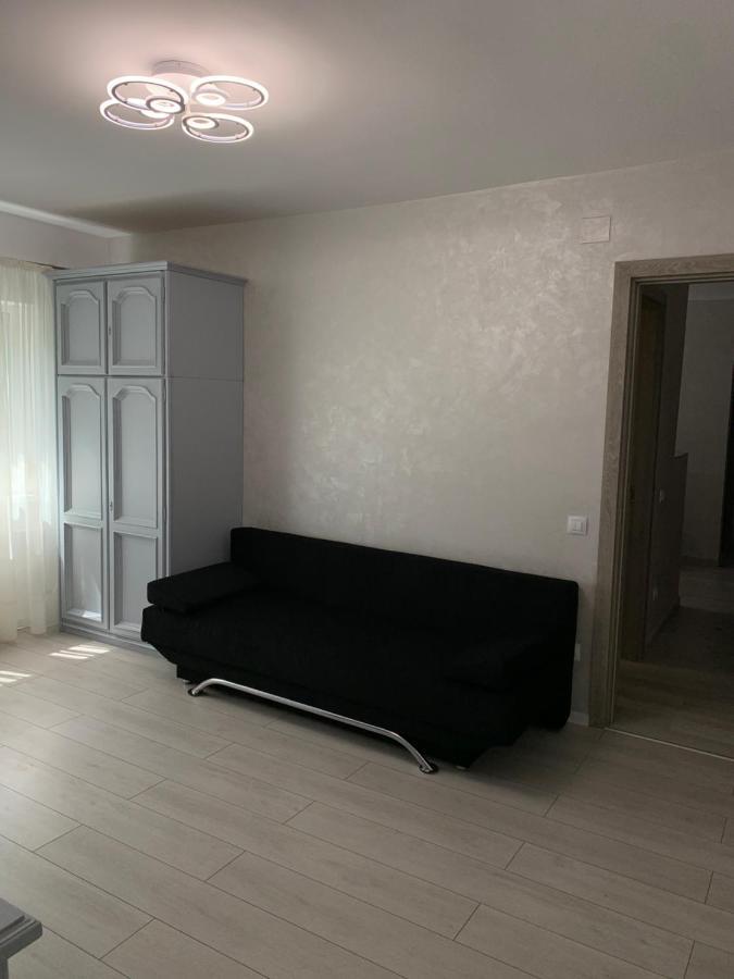 Apartament Regim Hotelier Oradea Ngoại thất bức ảnh